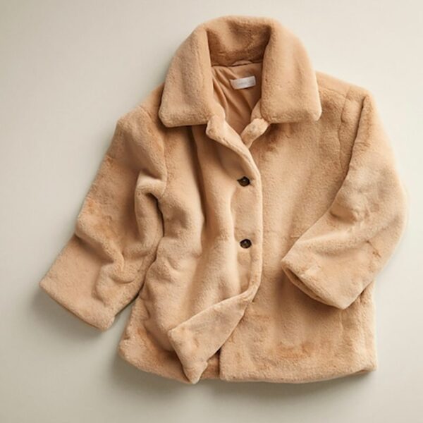 Lapels faux fur coat